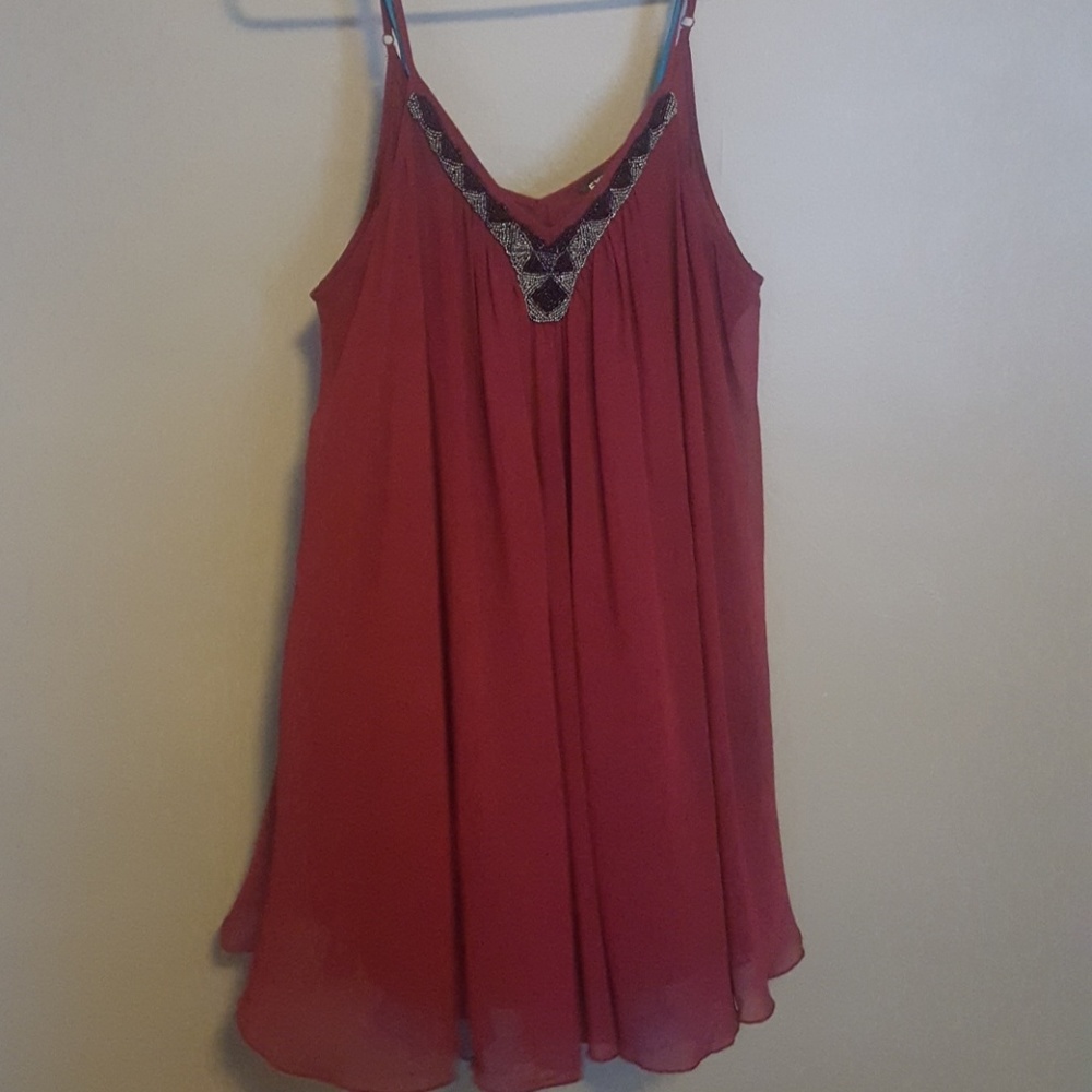 V-neck Express dress